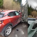 Prienų rajone į eismo nelaimę pateko Belgijos karininko vairuojamas šarvuotis