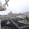 Vatikanas: gėjai negali tapti katalikų kunigais
