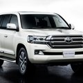 „Toyota“ atnaujino „Land Cruiser V8“ modelį