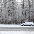 Kai kuriuose šalies keliuose eismo sąlygos – sudėtingos