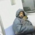 Niujorko gyventojas nufilmavo metro vagone lakstančią žiurkę