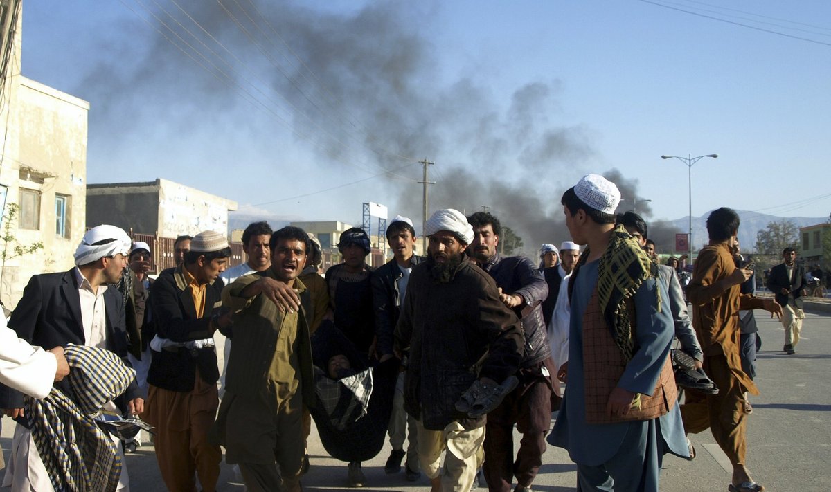 Afganistane per protestus prieš Korano deginimą nužudyti septyni JT darbuotojai