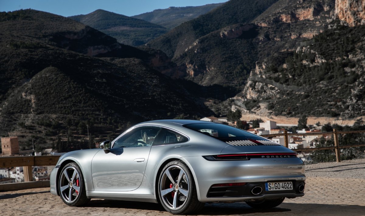 "Porsche 911" testai Graikijoje