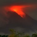 Indonezijoje išsiveržė vienas aktyviausių pasaulyje ugnikalnių