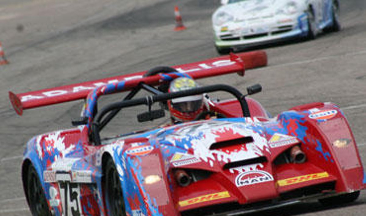 "Adampolis Racing" komandos bolidas