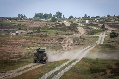 Lietuvai skirtos pėstininkų kovos mašinos "Boxer" prototipas su bokšteliu Samson Mk. II