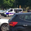 Paryžiaus Eliziejaus laukuose sujudimas – vyras įvažiavo į policijos automobilį