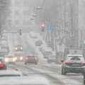 Situacija Kauno gatvėse nedžiugina: štai kurių vietų vertėtų vengti, jei važiuojate sningant ar šąlant
