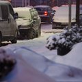 Kelininkai įspėja: dėl sniego eismo sąlygos pavojingos