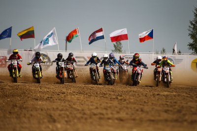 Europos motokroso čempionate lietuviai iškovojo vietą ant nugalėtojų pakylos