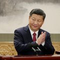 Xi Jinpingas antrą kadenciją vadovaus Kinijos komunistų partijai