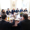 Verslo organizacijos susitiko su prezidentu:  netenkina gynybos sprendimų priėmimo tempas