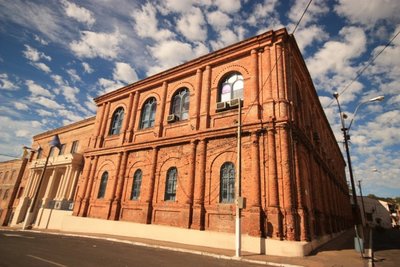 Aukštoji mokykla Asunsjone, Paragvajus