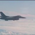 Rusija giriasi nuvijusi NATO naikintuvą, Švedija pasmerkė neprofesionalų rusų piloto elgesį