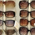 Vasarai artėjant: kaip išsirinkti jums tobulai tinkančius akinius nuo saulės
