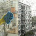 Kaip valyti langus, kad ant jų neliktų dryžių: kai kurios priemonės jus nustebins
