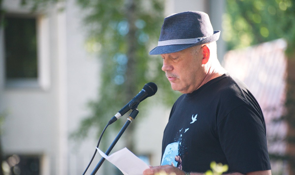 Vidmantas Elmiškis, Poezijos pavasaris Maironio namų sodelyje, 2020