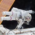 Pavojingieji NASA kostiumai vis dar nepakeisti, nors vienas astronautas vos nepaskendo