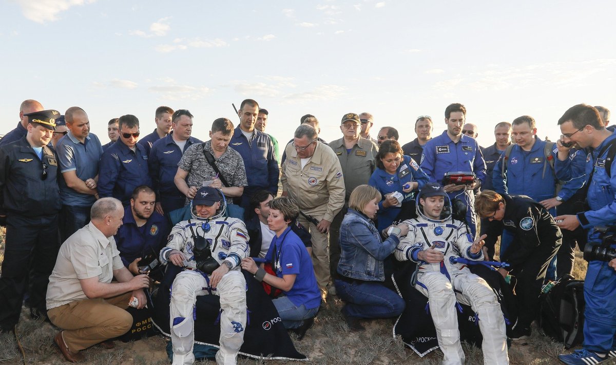 Rusijos ir Prancūzijos astronautai grįžo į žemę