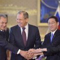 Japonijos ir Rusijos ministrai susitiko aptarti saugumo klausimų ir teritorinio ginčo dėl Kurilų