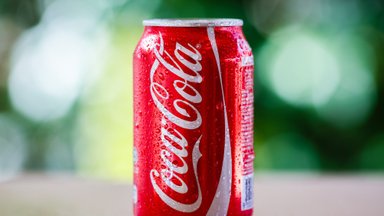 Правда, что "кока-колу разливают на подпольных заводах в антисанитарных условиях"?