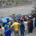 Kinija: 12 gyvybių nusinešusi autobuso avarija Pakistane buvo sprogdinimas