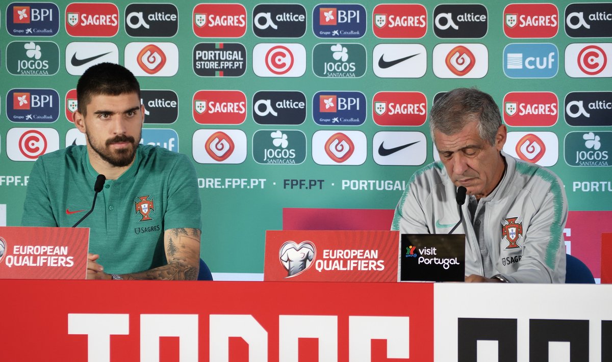 Portugalijos rinktinės saugas Rubenas Nevesas bei rinktinės strategas Fernando Santosas