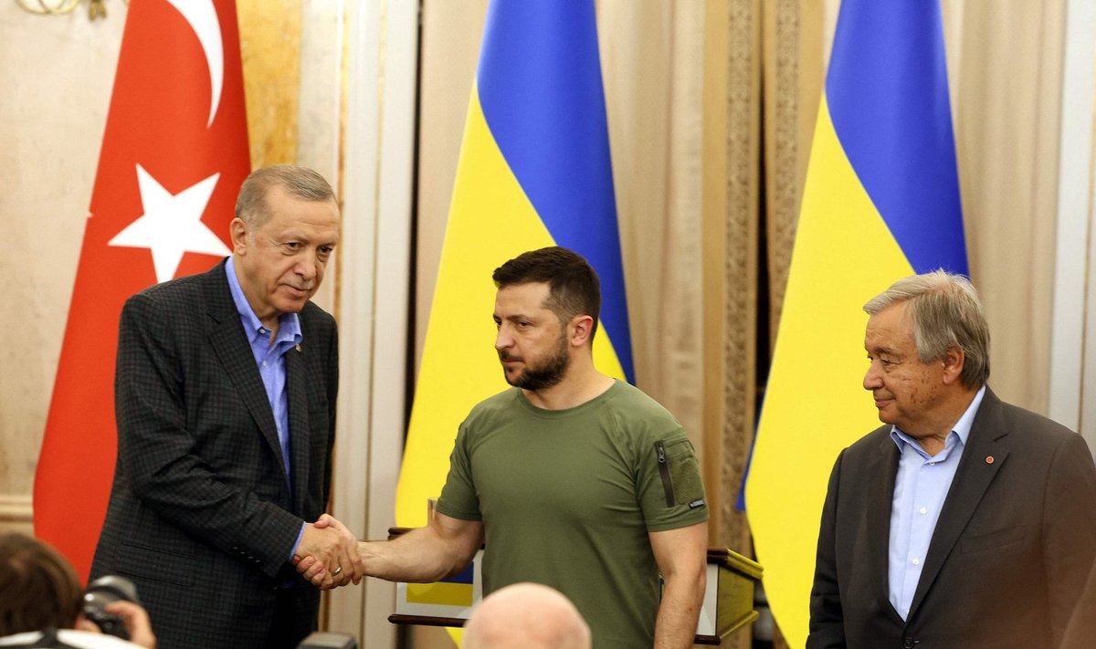Turkijos prezidentas ir Ukrainos prezidentas V. Zelenskis