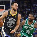 NBA naktis: lyderių dvikovoje – epiškas 86 taškus pelniusių Curry ir Irvingo mūšis