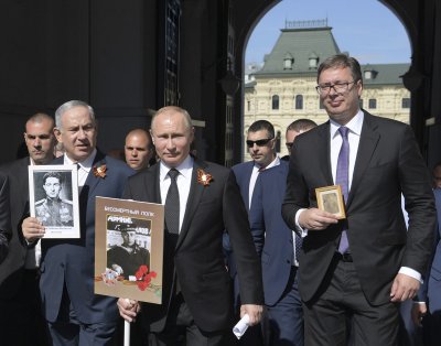 B. Netanyahu ir V. Putinas