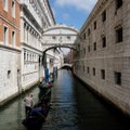 Venecijoje pirmąkart dėl potvynių grėsmės aktyvuota naujoji dambų sistema