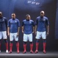 Prancūzijos futbolo rinktinės žaidėjai pristatė naują aprangą