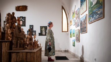 Dainų šventės proga atidaryta liaudies dailės paroda „Iš šerdies“: pristatoma per 1500 eksponatų
