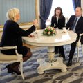 BBC: didžioji Putino draugė atvyko į svečius pas jo priešus