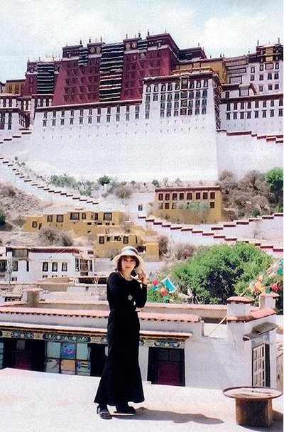 Prie Dalai Lamų - Potalos. Lhasa, Tibetas, 1998.