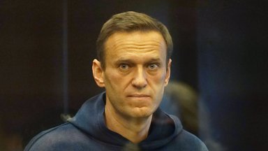 President calls for sanctions over Navalny's incarceration