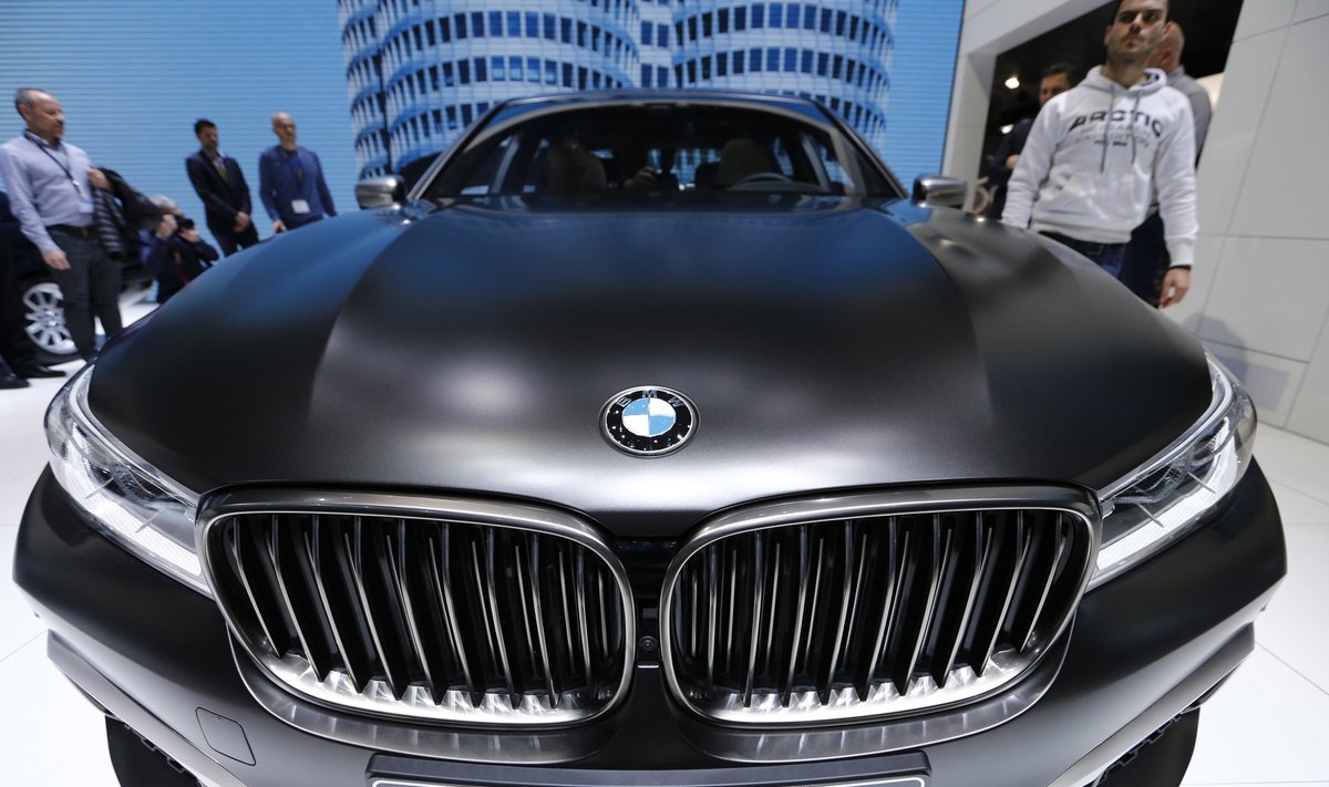 BMW stendas Ženevos parodoje