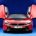 BMW Ženevoje: galingiausias septintukas ir plečiama hibridų linija