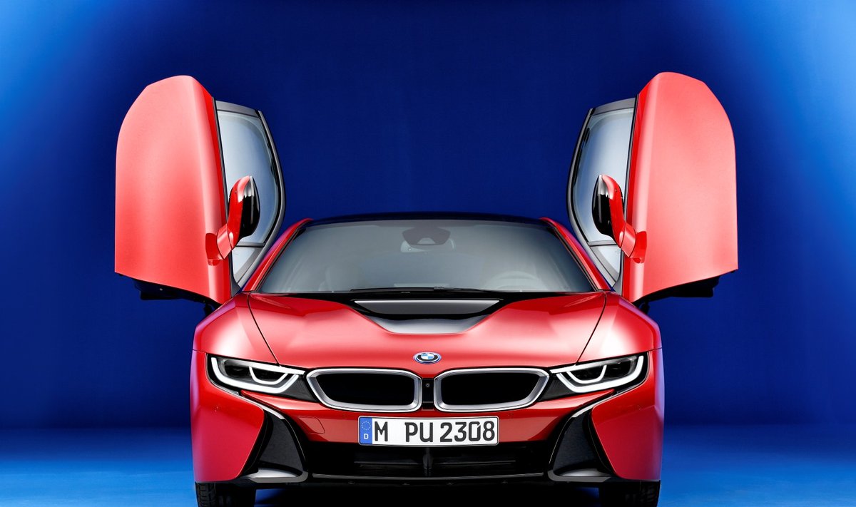 "BMW i8 Protonic Red Edition"