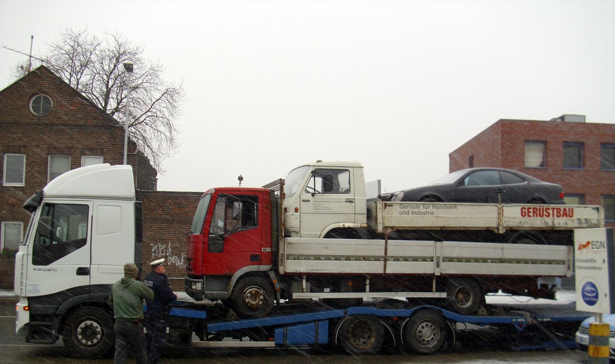 Vokietijoje sulaikytas lenko sunkvežimis. Krefeldo policijos nuotr. 