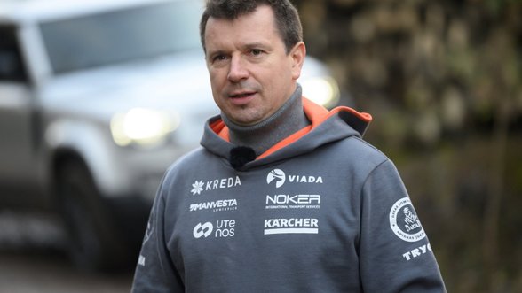 Juknevičiaus patarimai į gamtą skubantiems vairuotojams: reikėtų kritiškai vertinti automobilio galimybes