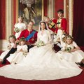 Parduodamas torto gabalėlis iš prieš 6 metus vykusių princo Williamo ir Kate vestuvių: ar kas išdrįs paragauti?