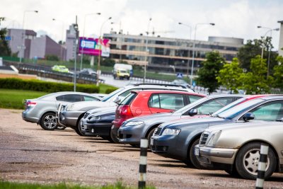 Automobilių stovėjimo aikštelė (asociatyvi nuotr.)
