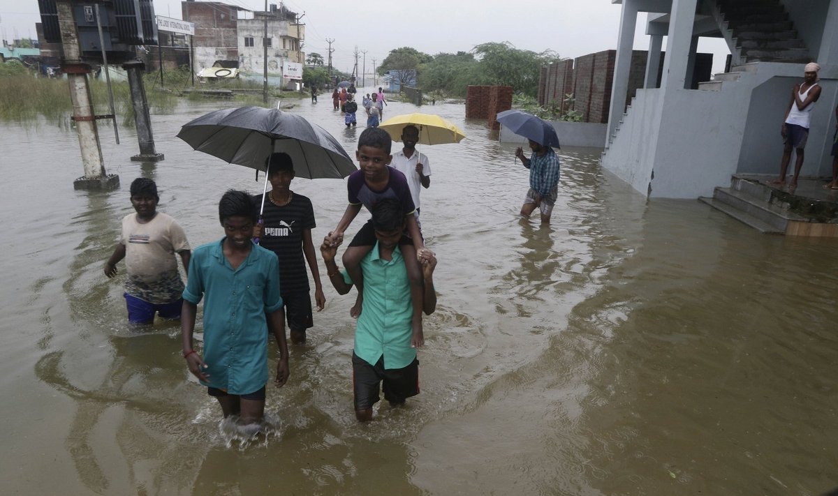Pietų Indijoje per musonų sezono potvynius žuvo mažiausiai 25 žmonės