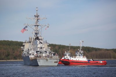 2016 04 14 JAV laivas „USS Donald Cook“ Klaipėdoje © DELFI / Mindaugas Ažušilis