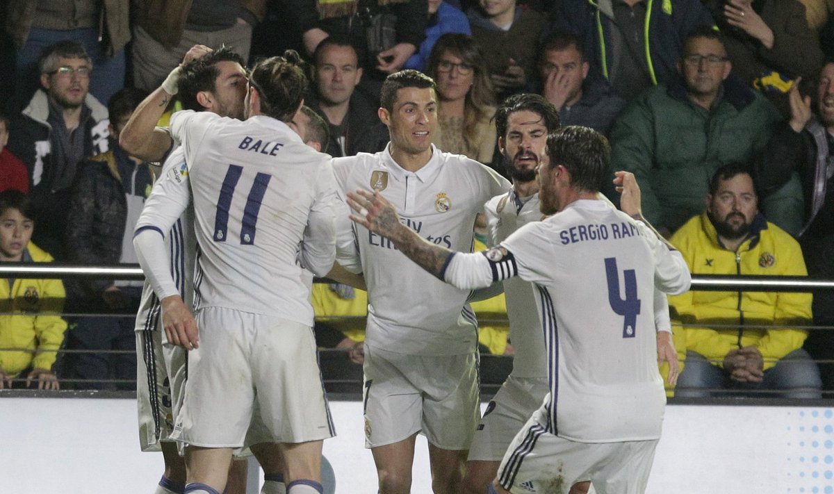 Madrido „Real“ ekipa džiaugiasi trečiuoju įvarčiu