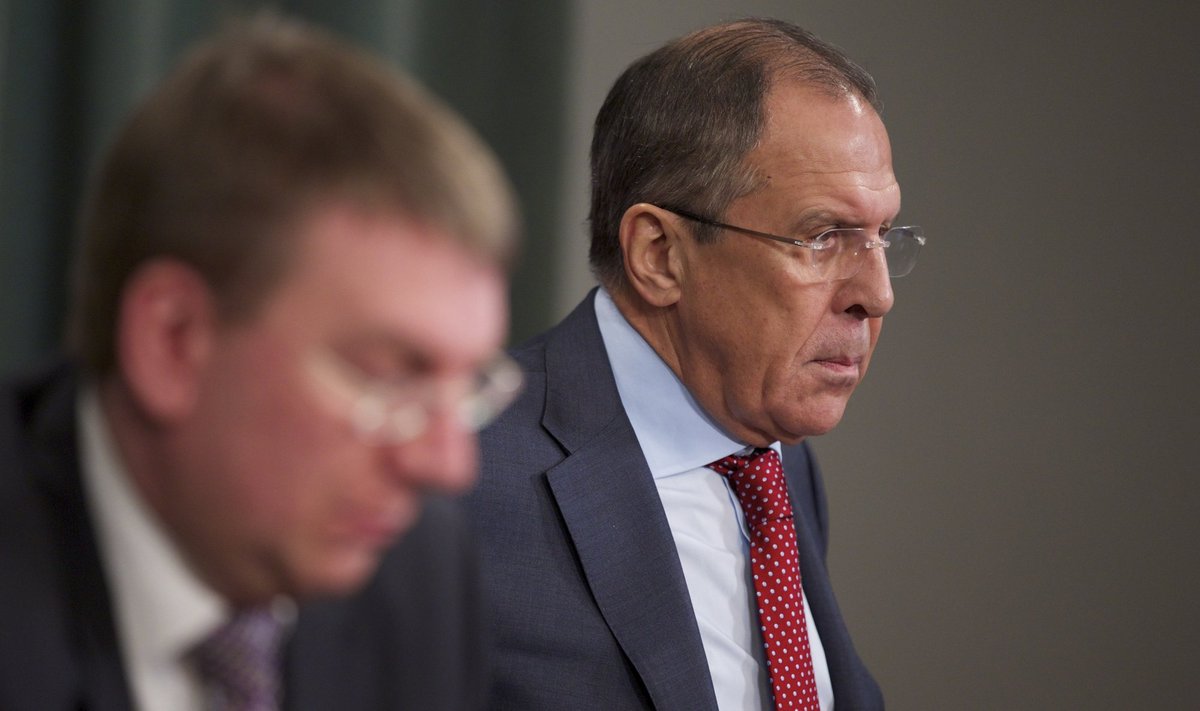 Latvian Foreign Minister Edgars Rinkevics and Russian Foreign Minister Sergei Lavrov