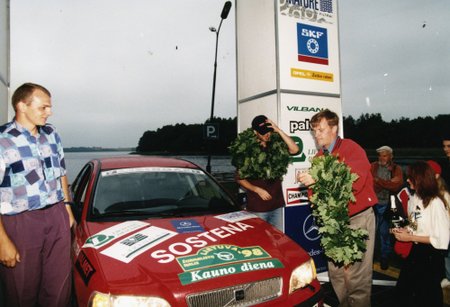 T.Makinenas Lietuvoje, 1998 m.