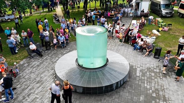 Vienas unikaliausių fontanų Lietuvoje vėl veikia: siūlo ne vieną naujovę