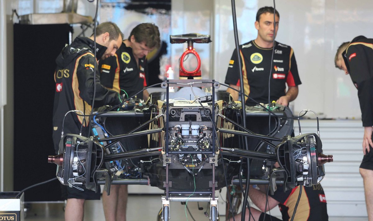 "Lotus" komanda rengiasi Australijos GP etapui 